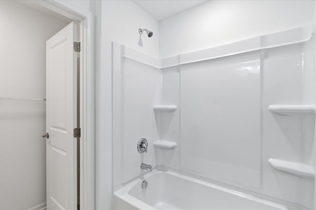 709 Risdon Trail, Saline, MI 48176