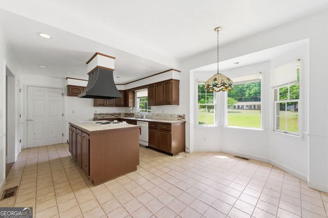 3245 W Anderson Drive, Lithia Springs, GA 30122