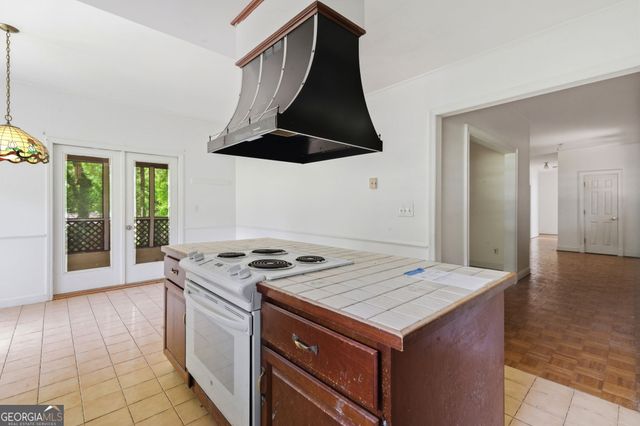 3245 W Anderson Drive, Lithia Springs, GA 30122