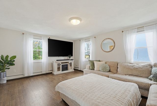 141 Downing Dr Ext, Attleboro, MA 02703