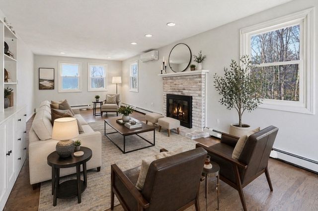 141 Downing Dr Ext, Attleboro, MA 02703