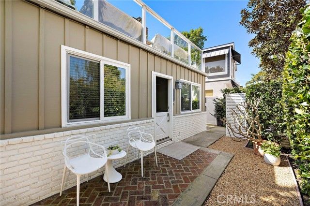 1613 E Balboa, Newport Beach, CA 92661