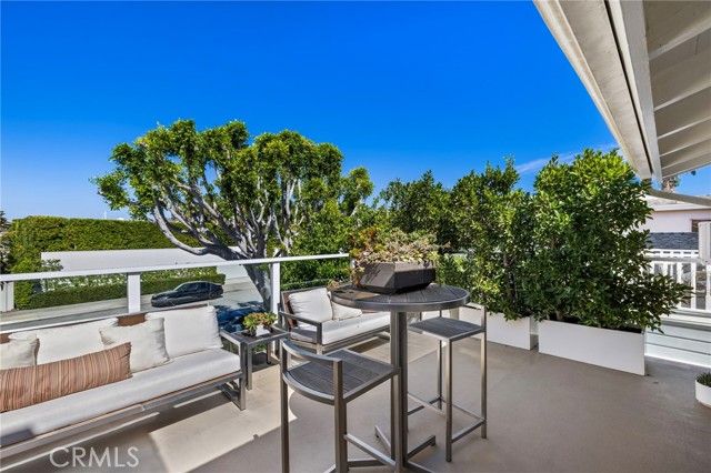 1613 E Balboa, Newport Beach, CA 92661