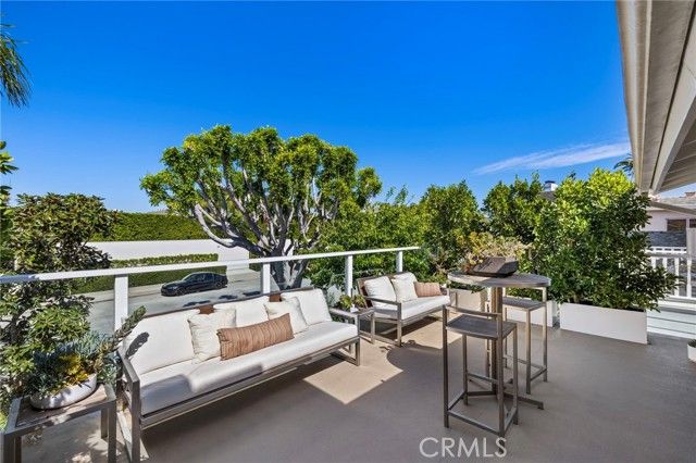 1613 E Balboa, Newport Beach, CA 92661