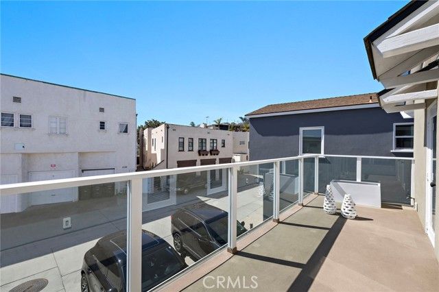 1613 E Balboa, Newport Beach, CA 92661