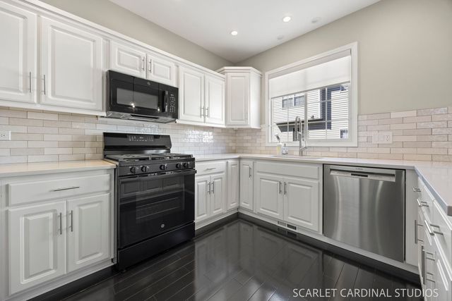 710 Prescott Court, Naperville, IL 60563