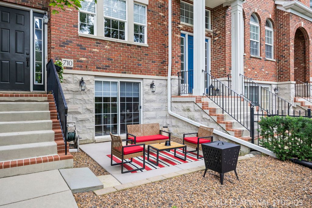 710 Prescott Court, Naperville, IL 60563 — photo 2