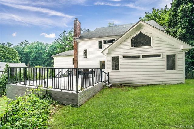 4 Parkfield Road, Scarsdale, NY 10583