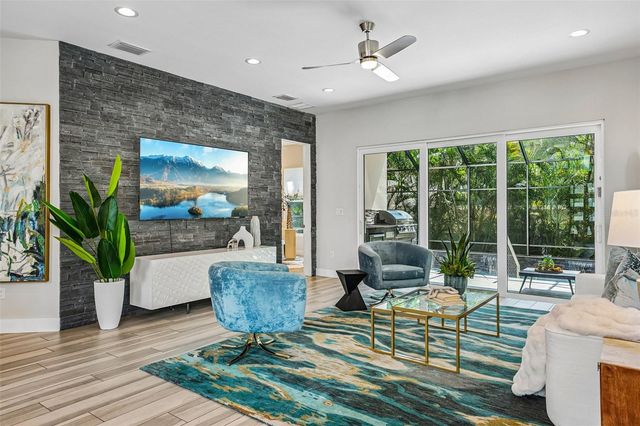 2706 W TRILBY AVENUE, Tampa, FL 33611