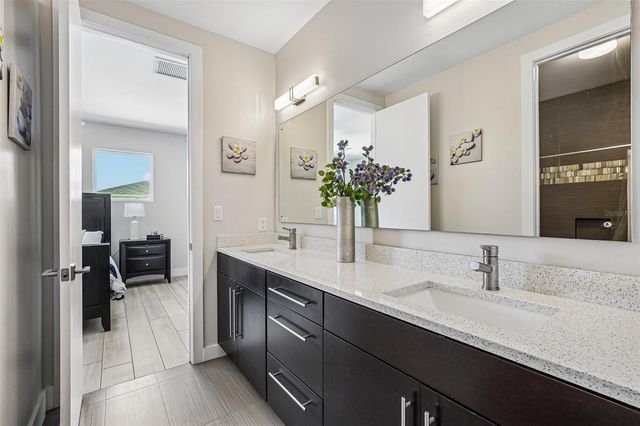 2706 W TRILBY AVENUE, Tampa, FL 33611