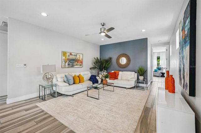 2706 W TRILBY AVENUE, Tampa, FL 33611