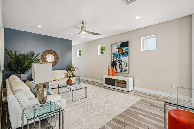 2706 W TRILBY AVENUE, Tampa, FL 33611