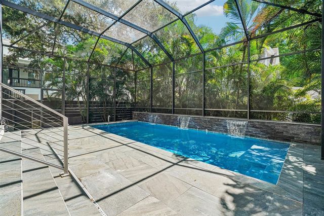 2706 W TRILBY AVENUE, Tampa, FL 33611