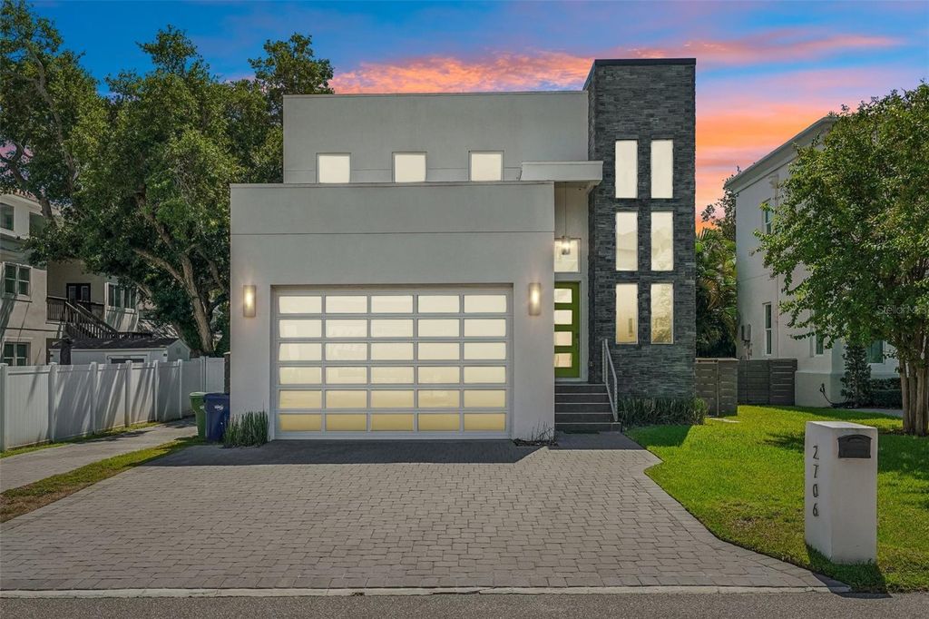 2706 W TRILBY AVENUE, Tampa, FL 33611