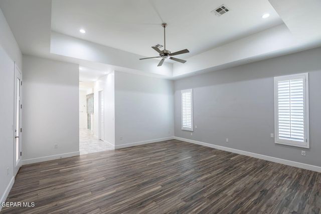 5404 E RIVER Lane, El Paso, TX 79932