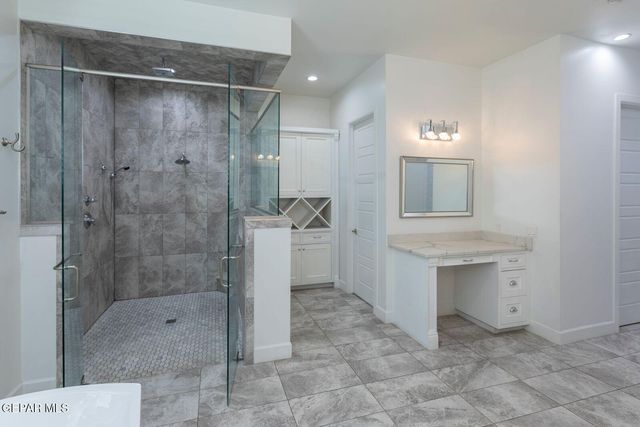 5404 E RIVER Lane, El Paso, TX 79932