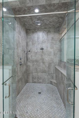 5404 E RIVER Lane, El Paso, TX 79932