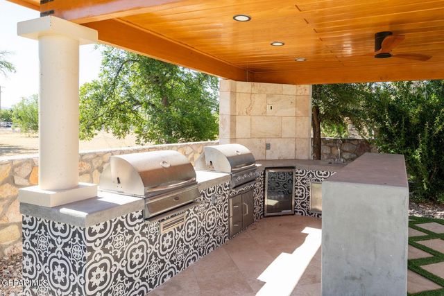 5404 E RIVER Lane, El Paso, TX 79932