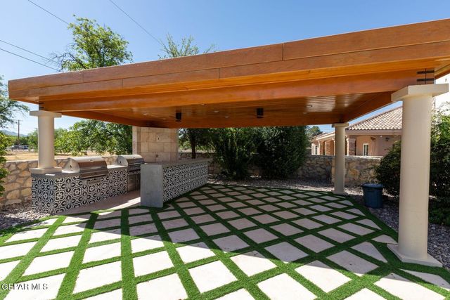 5404 E RIVER Lane, El Paso, TX 79932