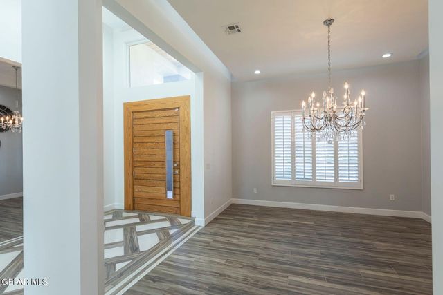5404 E RIVER Lane, El Paso, TX 79932