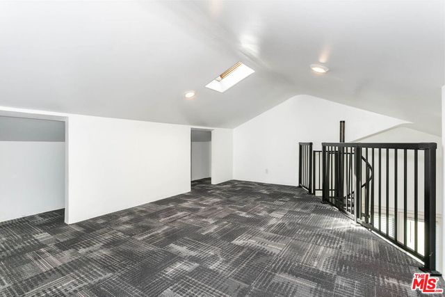 2914 Castle Heights Avenue, Los Angeles, CA 90034