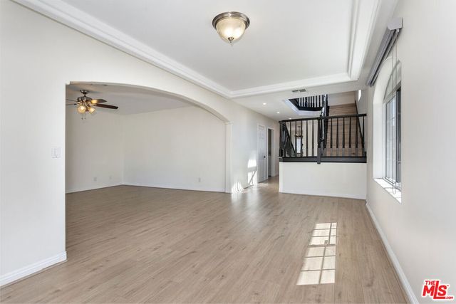 2914 Castle Heights Avenue, Los Angeles, CA 90034