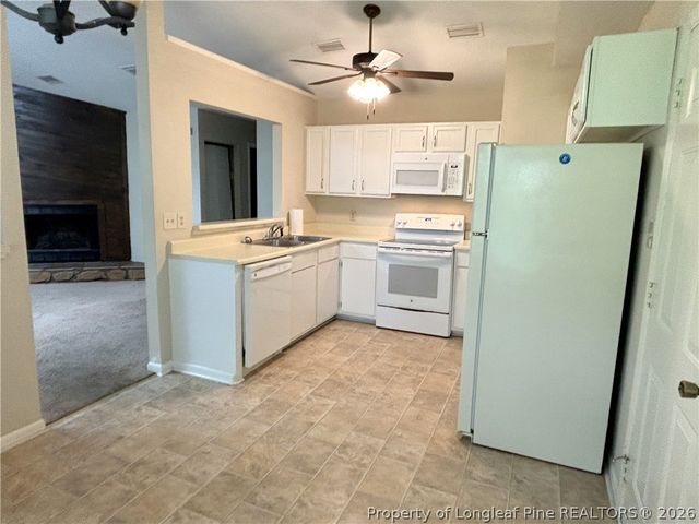 1791 Arrow Ridge Way, Fayetteville, NC 28304