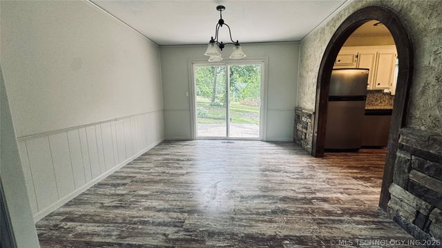 14034 E Clearview Road, Claremore, OK 74019