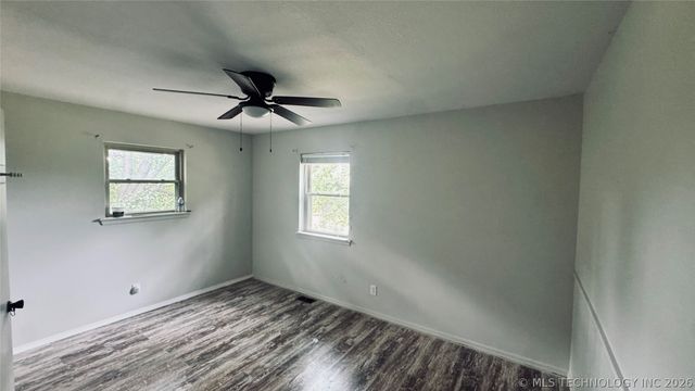 14034 E Clearview Road, Claremore, OK 74019