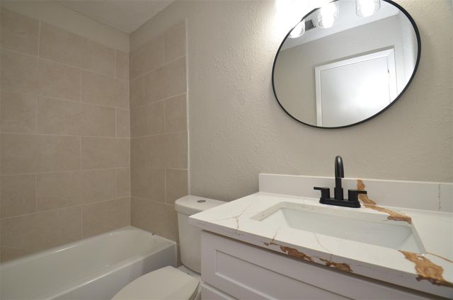 12019 Bob White Drive, Houston, TX 77035