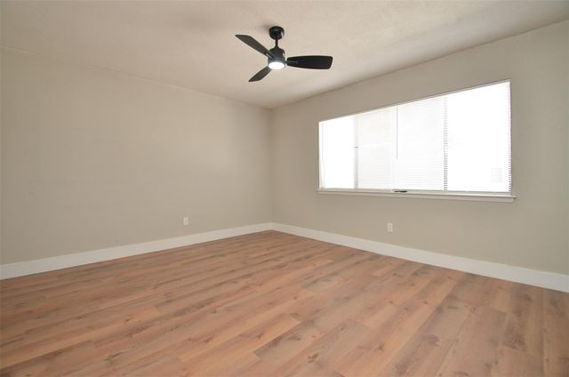 12019 Bob White Drive, Houston, TX 77035