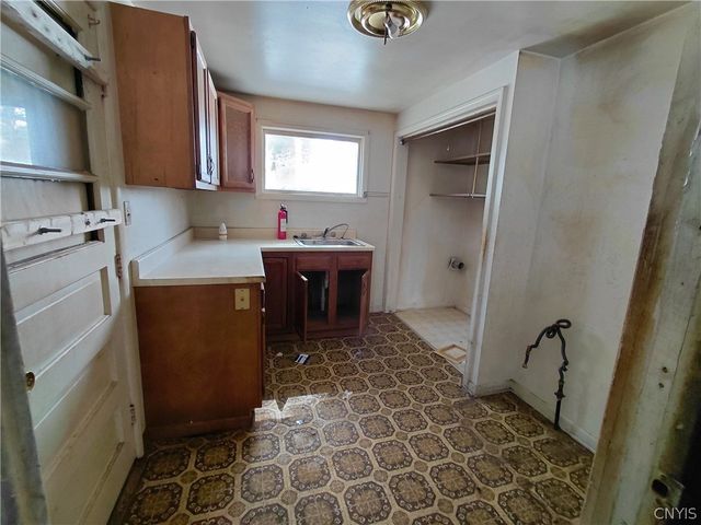 8114 Salt Springs Road, Manlius, NY 13104