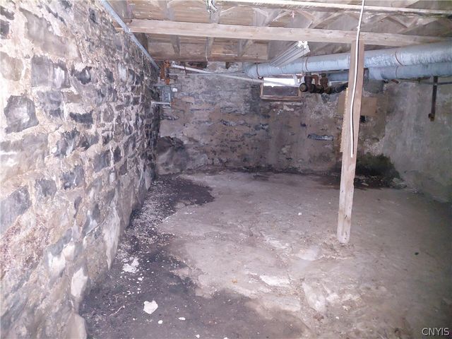 8114 Salt Springs Road, Manlius, NY 13104