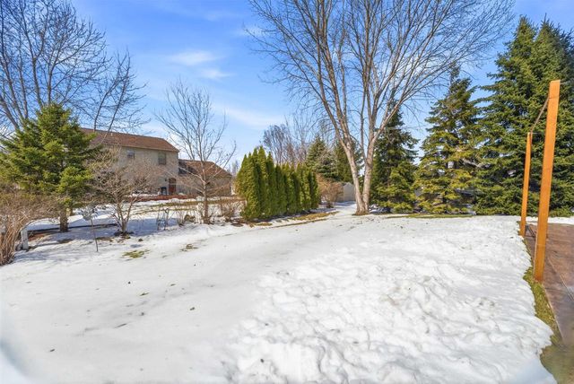 46 AURORA LANE, Fond Du Lac, WI 54935