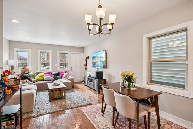 3806 W Armitage Avenue, Chicago, IL 60647