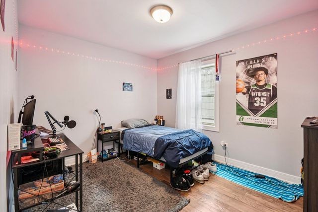 3806 W Armitage Avenue, Chicago, IL 60647