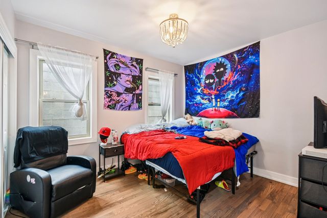 3806 W Armitage Avenue, Chicago, IL 60647