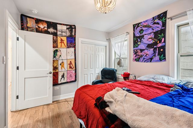 3806 W Armitage Avenue, Chicago, IL 60647