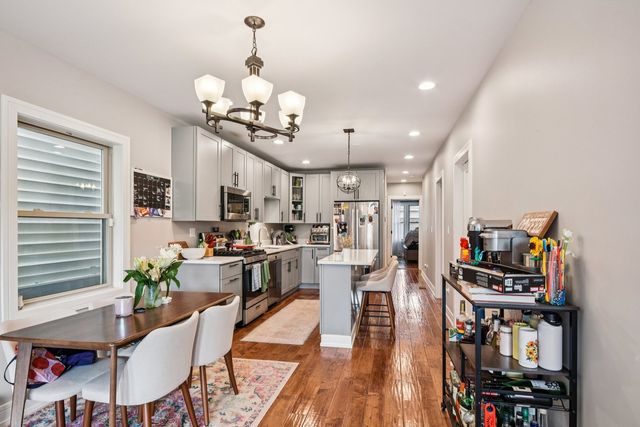 3806 W Armitage Avenue, Chicago, IL 60647