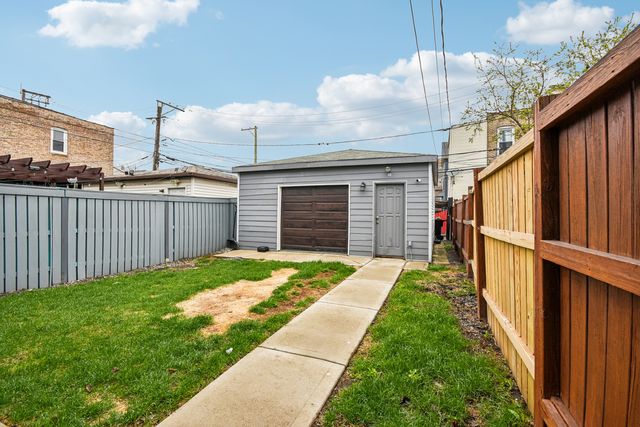 3806 W Armitage Avenue, Chicago, IL 60647