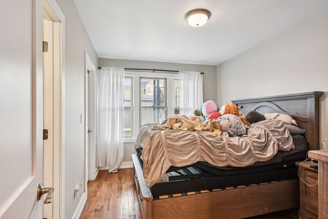 3806 W Armitage Avenue, Chicago, IL 60647