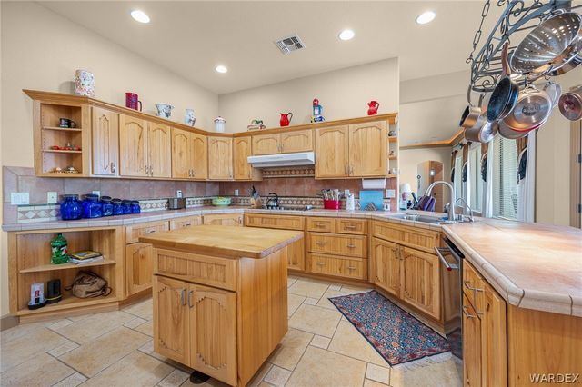 5840 N Cedar Ridge Lane, Kingman, AZ 86409