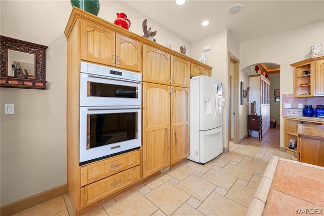 5840 N Cedar Ridge Lane, Kingman, AZ 86409