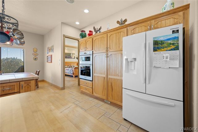 5840 N Cedar Ridge Lane, Kingman, AZ 86409