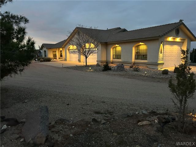 5840 N Cedar Ridge Lane, Kingman, AZ 86409