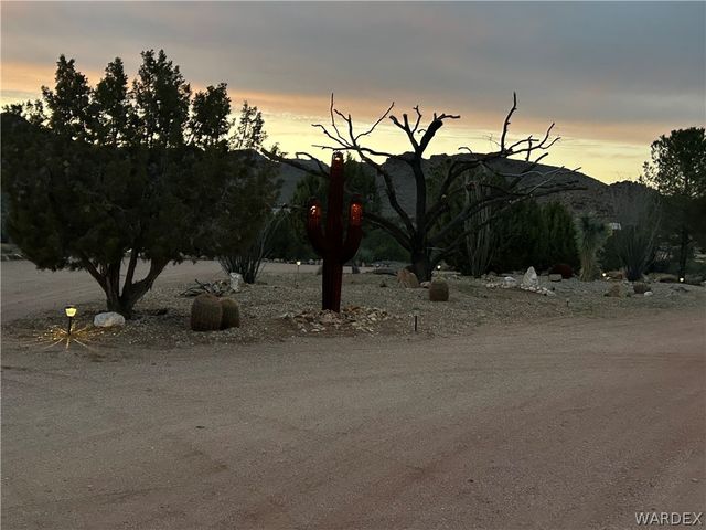 5840 N Cedar Ridge Lane, Kingman, AZ 86409