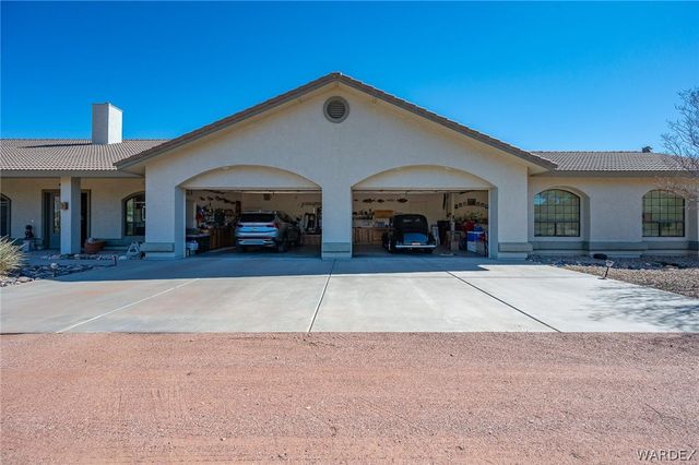 5840 N Cedar Ridge Lane, Kingman, AZ 86409