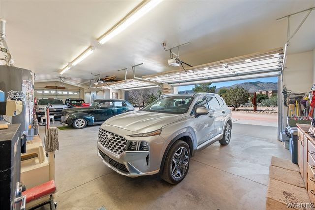 5840 N Cedar Ridge Lane, Kingman, AZ 86409