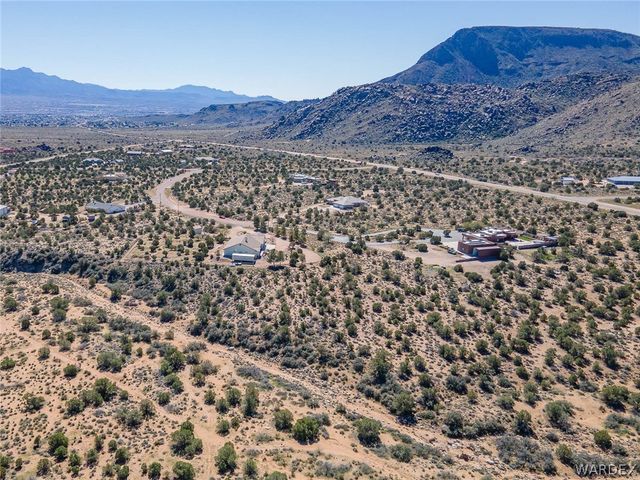 5840 N Cedar Ridge Lane, Kingman, AZ 86409