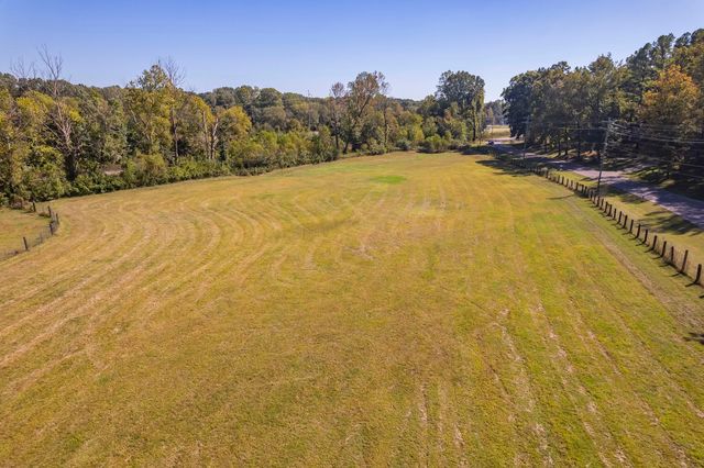 130 Cooper Anderson Rd, Jackson, TN 38305